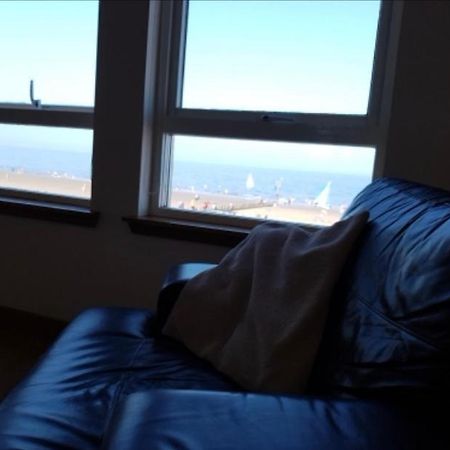 Beachview Apartment เอดินบะระ ภายนอก รูปภาพ